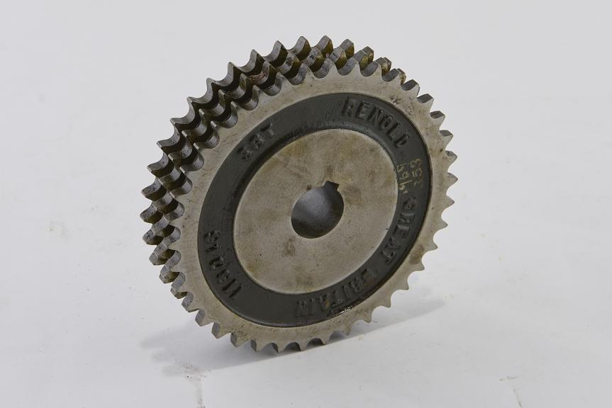 Triplex 116046 chain pinion 38 teeth