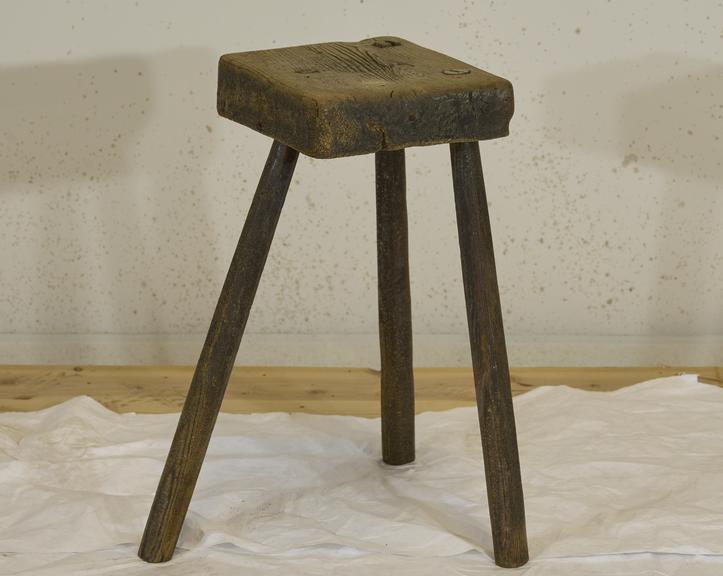 Locksmith's stool