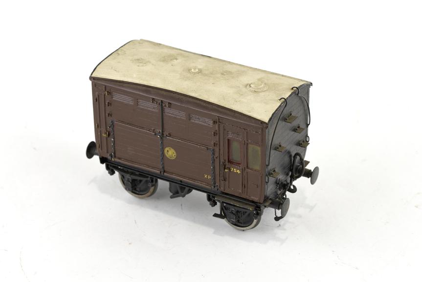 Model railway wagon 'O' gauge, GWR 4-wheeled horse van No