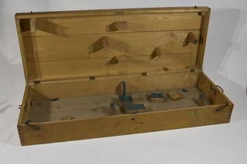 Box for Eötvös torsion balance