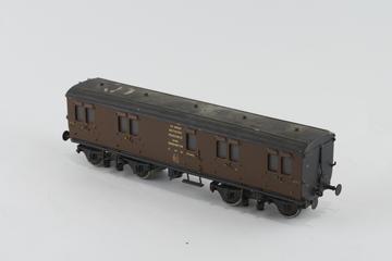 GWR Model railway carriage 1073