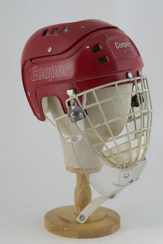 Ice Hockey Goalkeeper's Helmet