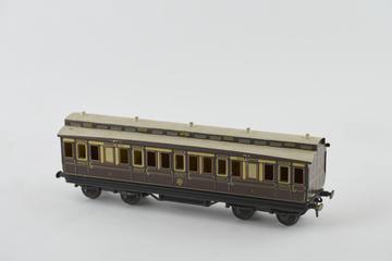 GWR Model railway carriage 1324