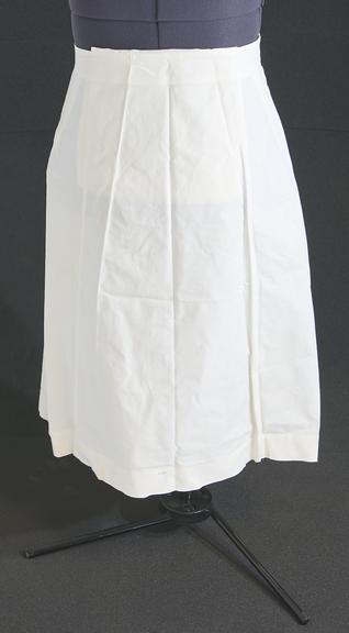 White Linen Apron with Square Pin-up Bib and Button Waist.