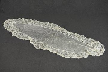 Lace Shawl Collar of Spotted Mesh with Deep Edging of Border Lace.