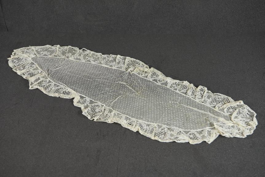 Lace Shawl Collar of Spotted Mesh with Deep Edging of Border Lace.