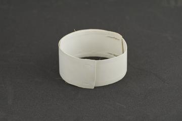 White stiffened linen belt