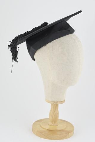 Mr. Thelwall Thomas' ChM Liverpool cap