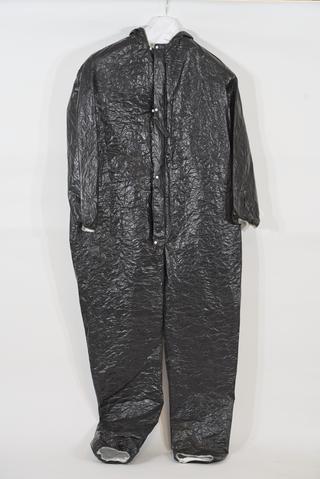 Acid-Proof Suit in Black Polyethylene Coated Tyvek