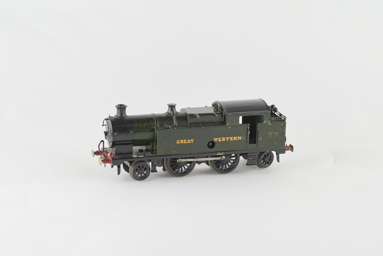 Clockwork Steam Engine Clockwork model steam locomotive | Science Museum Group Collection
