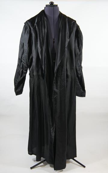 Gown for Academic Robes of a Doctor of Medicine and Pharmacy [replica]