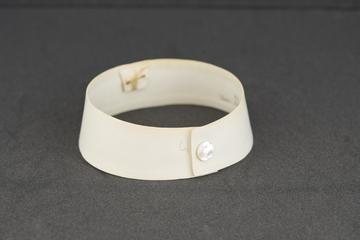 Stiffened white linen collar with button