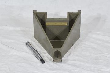 Alignment Accessory consisting of Microscope with Graticule