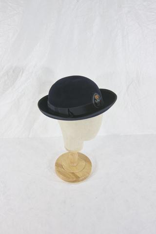 Queens Institute of District Nursing hat