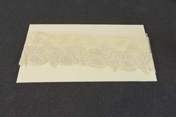 2 Pieces of fine lace trimming