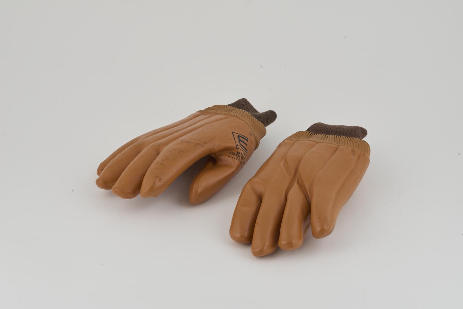 Pair of gloves, Winter - Monkey Grip vinyl coated foam insulated