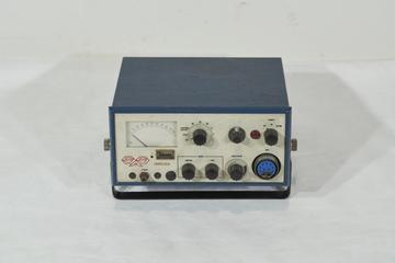 Electronic control and readout module for portable explosive