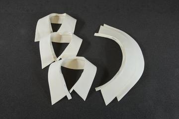 Stiffened white linen nurses' collars