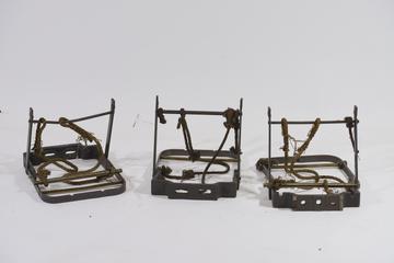 3 cages for holding item 3 on the loom