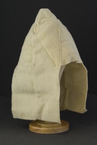 Head hat for veils in wool