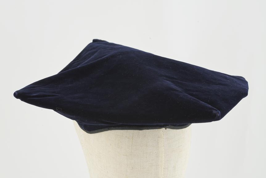 Sir William Osler's Edinburgh LI.D. cap