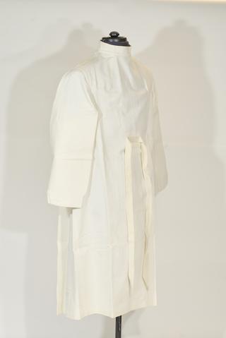 White cotton twill long-sleeved overall