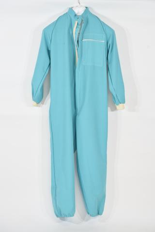 Pharmaceutical preparation area overalls
