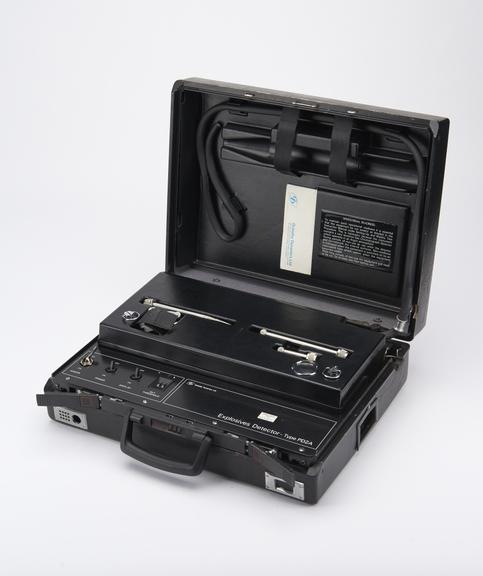 Pye Dynamics PD2A explosives detector in a fitted case