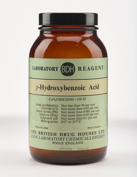 Glass bottle for hydroxybenzoic acid
