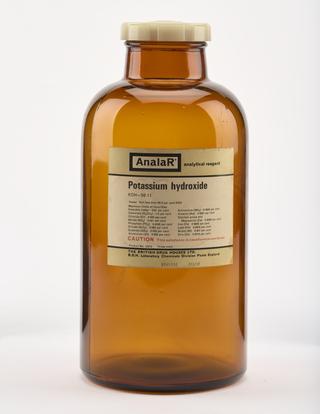 Glass bottle for potassium hydroxide