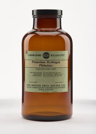 Glass bottle for potassium hydrogen phlatate