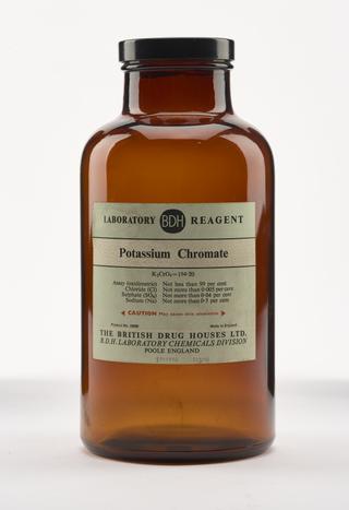 Glass bottle for potassium chromate