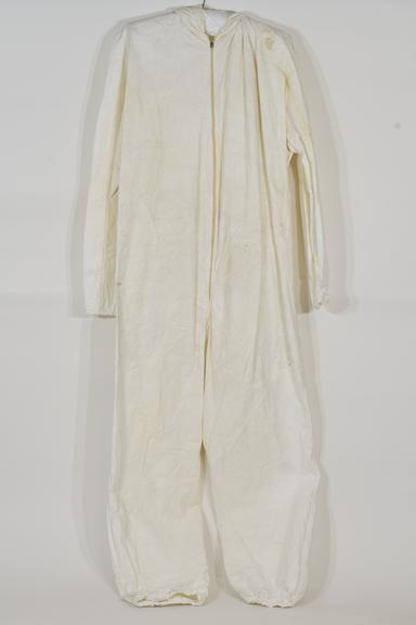 Non-woven disposable Tyvek overalls