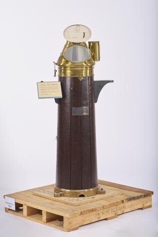 Ship's binnacle, patrol type, no.32K