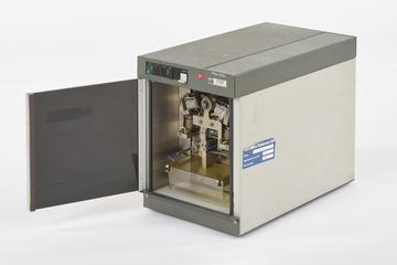 Data Dynamics model 1110 Tape Punch