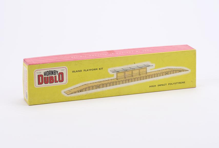 Model Railway Station Island Platform, OO Gauge