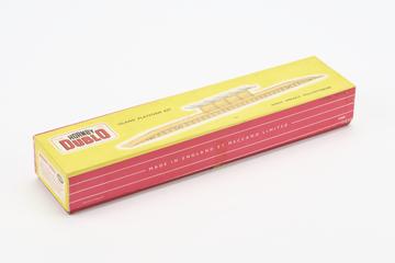 Model Railway Station Island Platform, OO Gauge, Plastic.