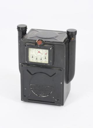 Dry gas meter