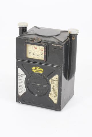 Dry gas meter