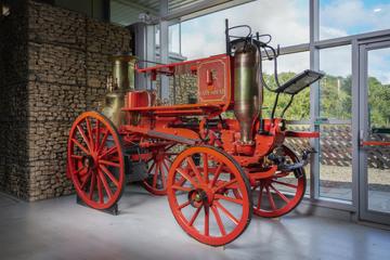 Horse-drawn fire engine