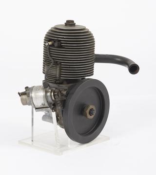 Caunter 560 c.c. two stroke motor cycle engine
