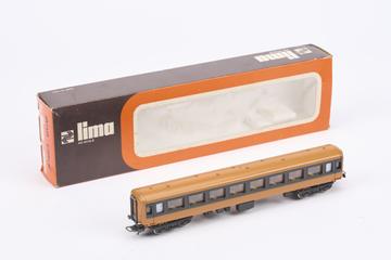 model railway carriage