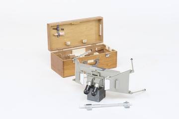 Topcon stereoscope by Tokyo Kogaku Kikai Co. Ltd.