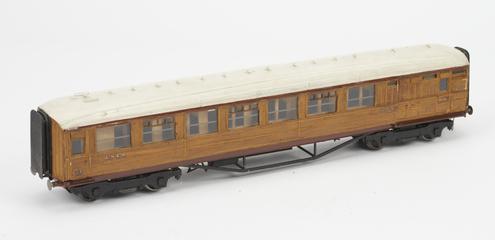 Model railway carriage, 7mm scale, London & North Eastern Railway bogie corridor 3rd brake No. 8173