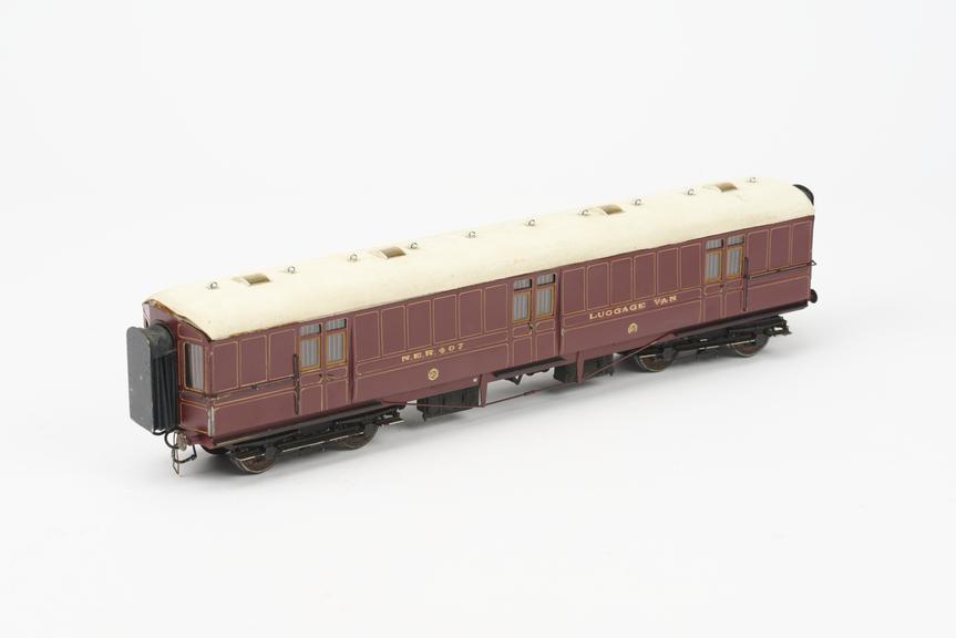 0-gauge model bogie luggage van No.407, North Eastern Railway