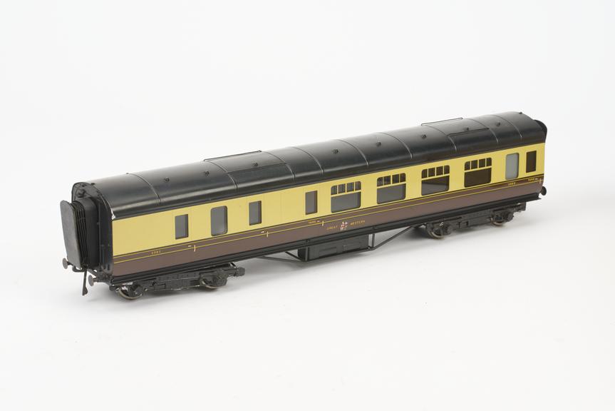 Model railway carriage, Great Western Railway, No.2022
