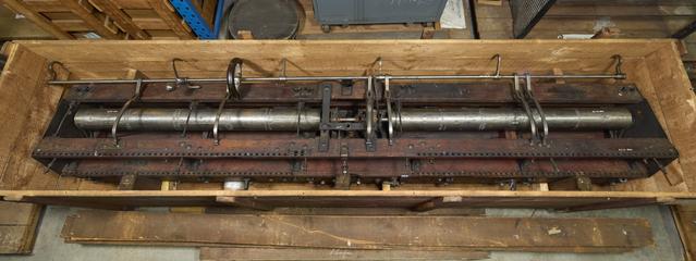 Carriage, comprising wooden and iron frame