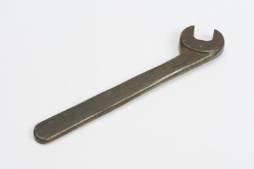 Spanner for bolt nut