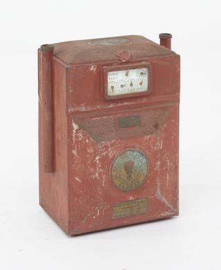 Dry, 5 light gas meter made by George Orme & Co in 1934
