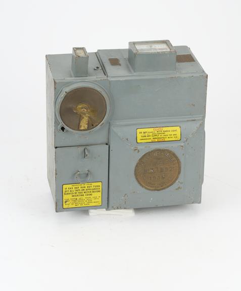 Dry, prepayment gas meter made by Alder & Mackay Ltd in 1926
